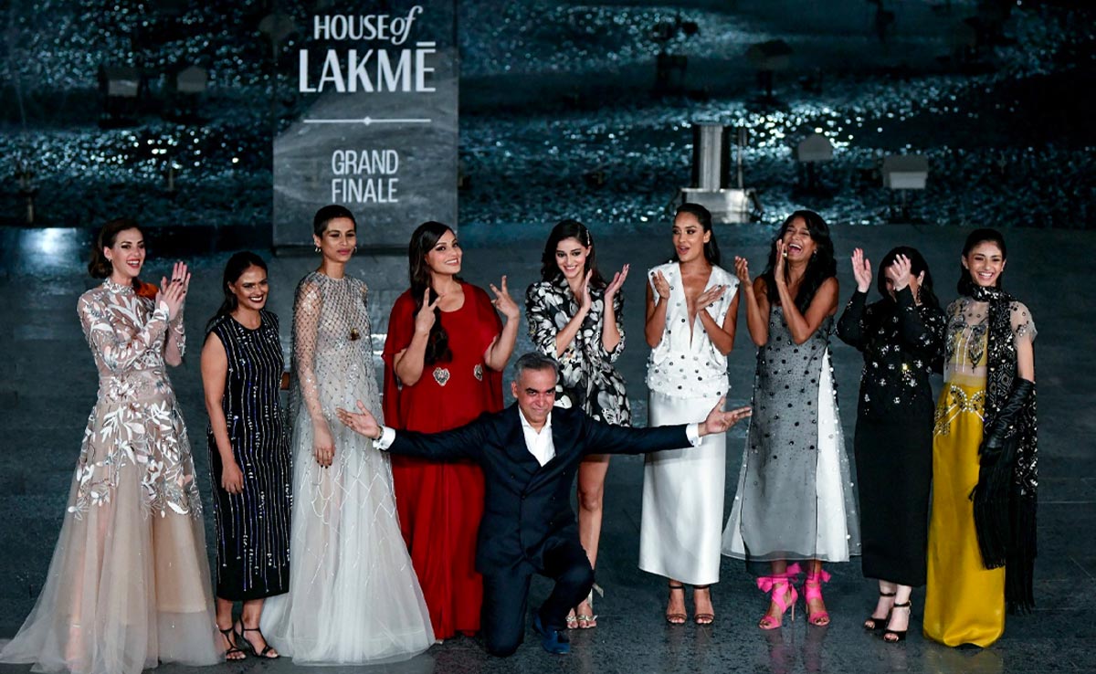Opinion: How Bollywood Is Killing Indian Fashion