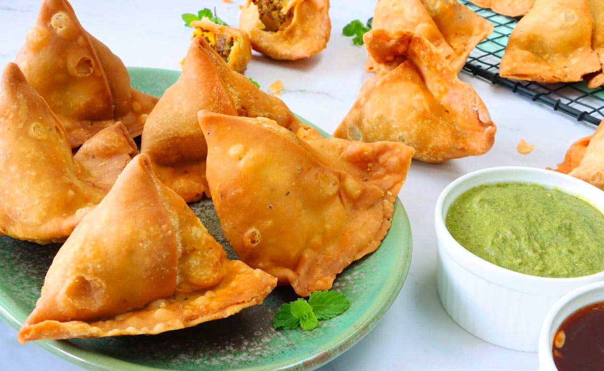 5 Mouth-Watering Snacks That Will Take Your Bhai Dooj Bash To The Next Level