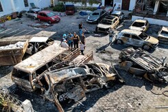 Israel Steps Up Bombing After Gaza Receives Aid Israel Steps Up Bombing After Gaza Receives Aid