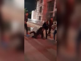 Cancer Patient's Relative Beaten By Guards At Patna AIIMS Over Admission Cancer Patient's Relative Beaten By Guards At Patna AIIMS Over Admission