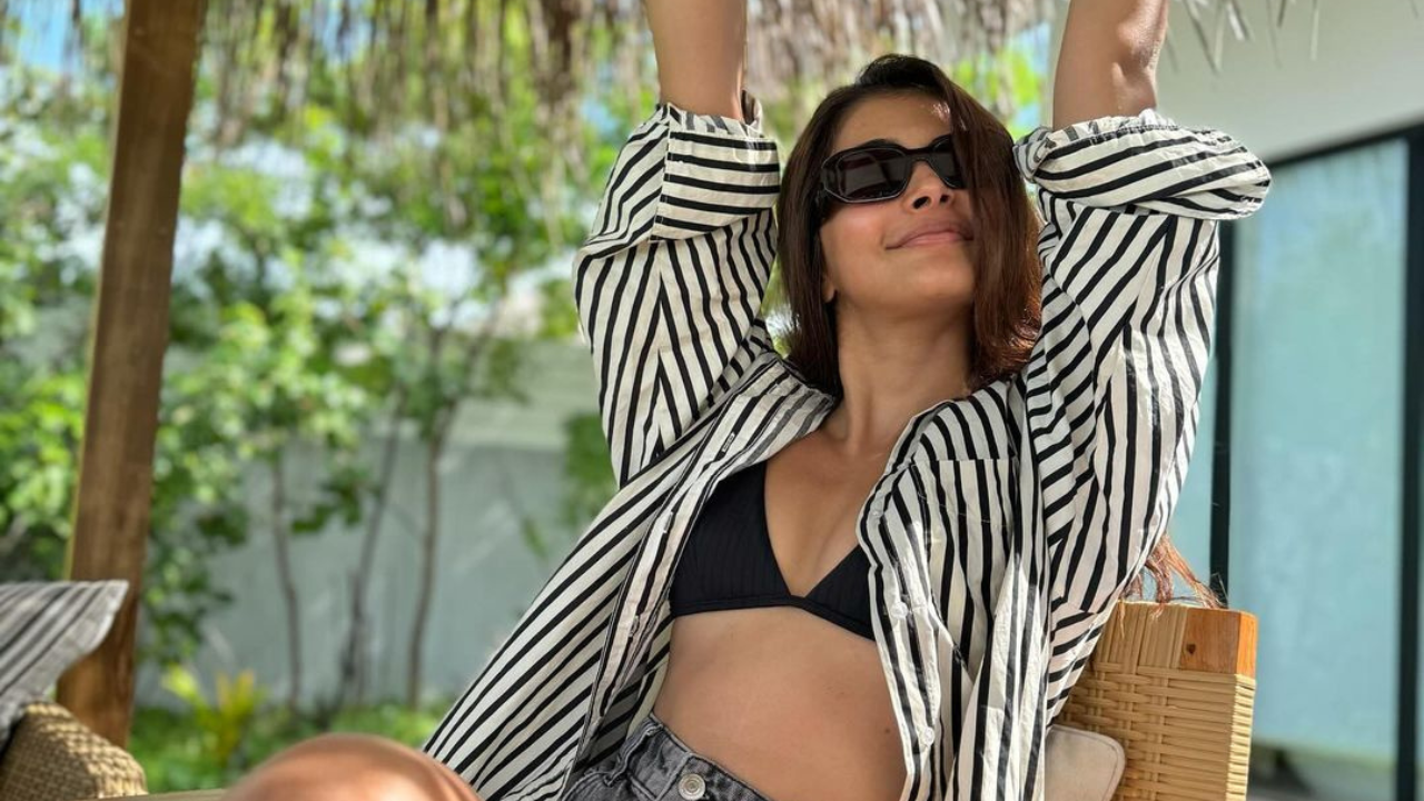 Pooja Hegde And Her Maldives Beach Style Are A Match Made In Fashion Heaven