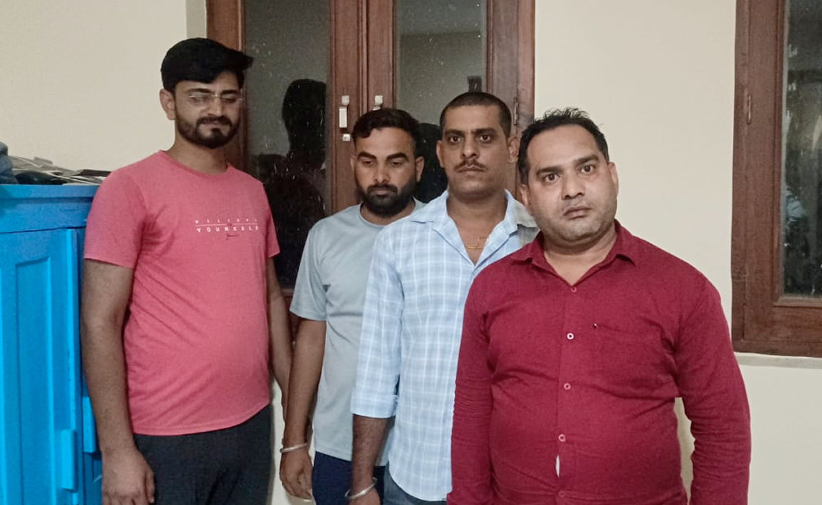 सरदार शहर में पुलिस ने 4 जुआरियों को रंगे हाथों किया गिरफ्तार, पैसे भी किए जब्त