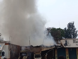 4 Injured After Fire Breaks Out In Cracker Shop In Karnataka 4 Injured After Fire Breaks Out In Cracker Shop In Karnataka