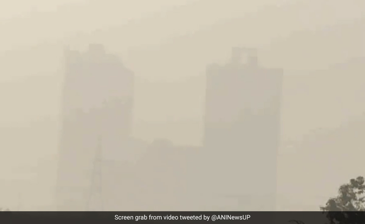 Noida Covered In Thick Layer Of Smog, Air Quality Remains 'Very Poor'