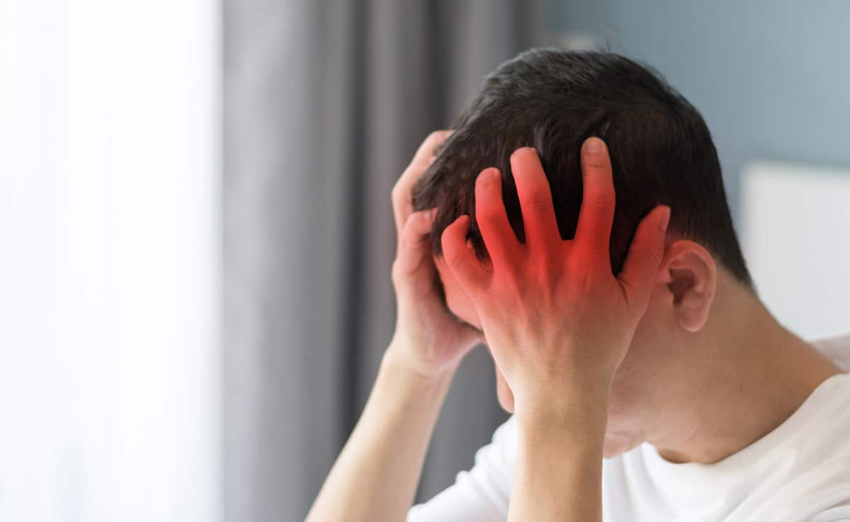 Brain Health: Weakness In The Arm & Other Early Signs Of A Stroke