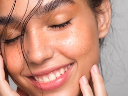 Fine Lines And Ageing Signs: फाइन लाइन और एजिंग के लक्षणों को कम करने ही नहीं! स्किन में कोलेजन को बढ़ाने के लिए अपनाएं ये 5 प्राकृतिक तरीके Fine Lines And Ageing Signs: फाइन लाइन और एजिंग के लक्षणों को कम करने ही नहीं! स्किन में कोलेजन को बढ़ाने के लिए अपनाएं ये 5 प्राकृतिक तरीके