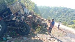 जम्मू कश्मीर में हुए भीषण सड़क हादसे में राजस्थान के 4 युवकों की मौत, ट्रक के उड़े परखच्चे