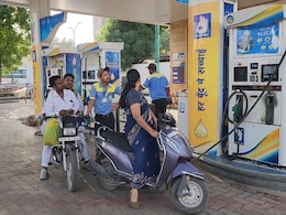 Pump Operators Strike: राजस्थान में पेट्रोल पंप डीलर्स की हड़ताल, जानें किस जिले में कैसा है हाल? Pump Operators Strike: राजस्थान में पेट्रोल पंप डीलर्स की हड़ताल, जानें किस जिले में कैसा है हाल?