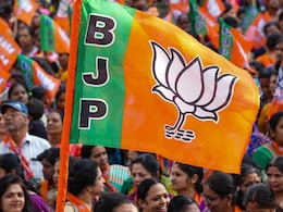 कर्नाटक में बीजेपी नए चेहरों पर खेलेगी दांव, मौजूदा 25 में से 11 सांसदों के कट सकते हैं टिकट: सूत्र कर्नाटक में बीजेपी नए चेहरों पर खेलेगी दांव, मौजूदा 25 में से 11 सांसदों के कट सकते हैं टिकट: सूत्र