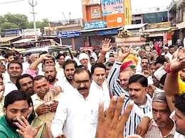 Rajasthan Election 2023: 'गैर कांग्रेसी को टिकट देने का अंजाम भुगतेगी पार्टी', महुआ में अपने ही पार्टी के खिलाफ खोला मोर्चा Rajasthan Election 2023: 'गैर कांग्रेसी को टिकट देने का अंजाम भुगतेगी पार्टी', महुआ में अपने ही पार्टी के खिलाफ खोला मोर्चा