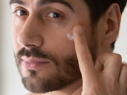 गर्मी में पुरुषों को ऐसे करनी चाहिए स्किन की केयर, मुंहासे से बचा रहेगा फेस गर्मी में पुरुषों को ऐसे करनी चाहिए स्किन की केयर, मुंहासे से बचा रहेगा फेस