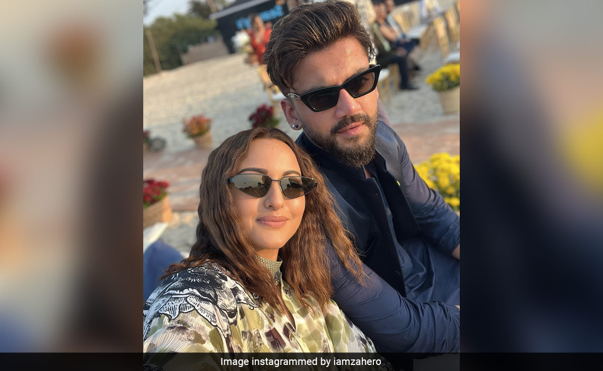 <i>Kalaastar</i> Sonakshi Sinha's Instagram Exchange With Zaheer Iqbal Is Too Adorable To Miss