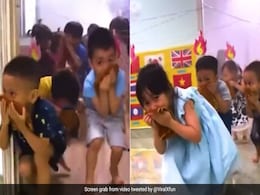 क्लास में लग जाए आग तो कैसे बचें? टीचर की इस ट्रिक को देख लोग बोल- किताबों में भी नहीं मिलेगा ये ज्ञान क्लास में लग जाए आग तो कैसे बचें? टीचर की इस ट्रिक को देख लोग बोल- किताबों में भी नहीं मिलेगा ये ज्ञान