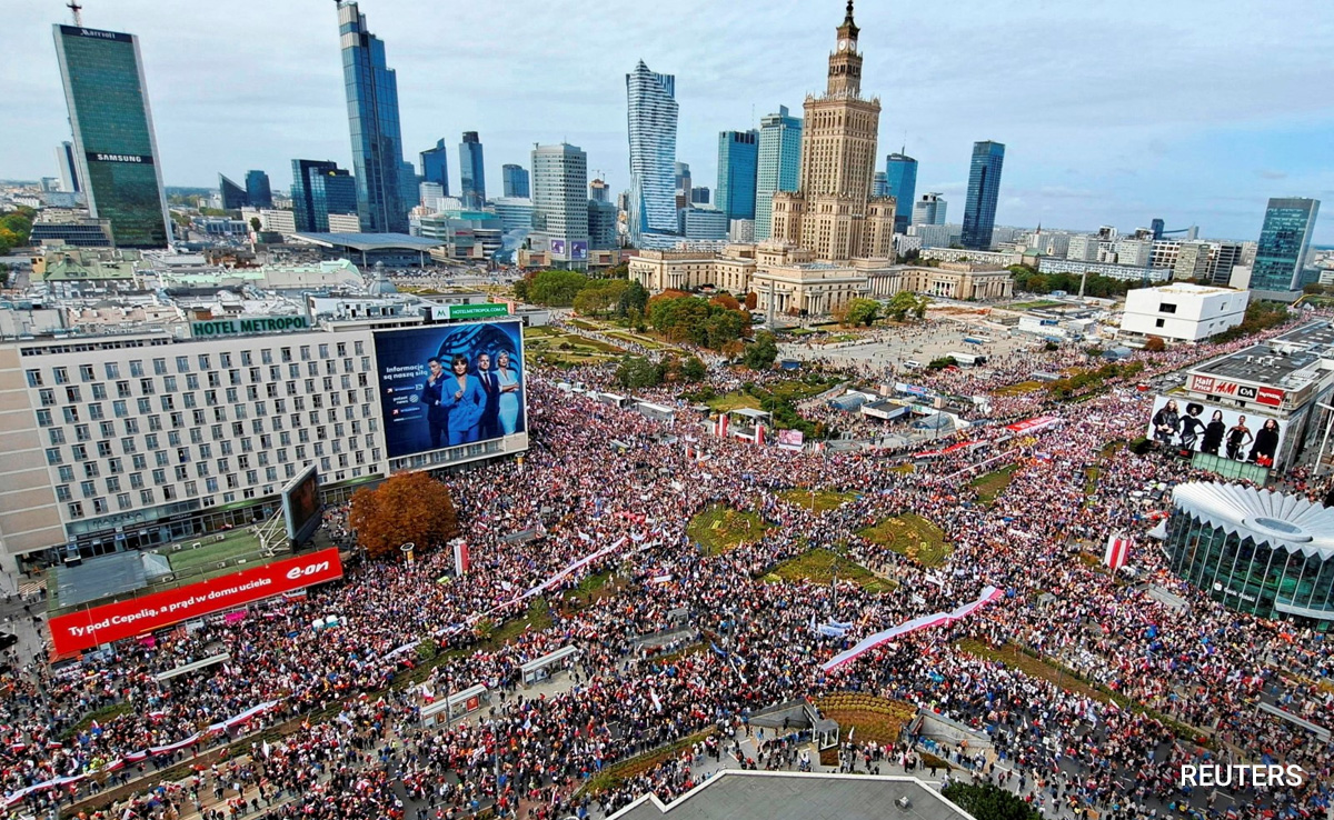 Poland Opposition Hopes For "Breakthrough" As Anti-Government Rally Draws Thousands