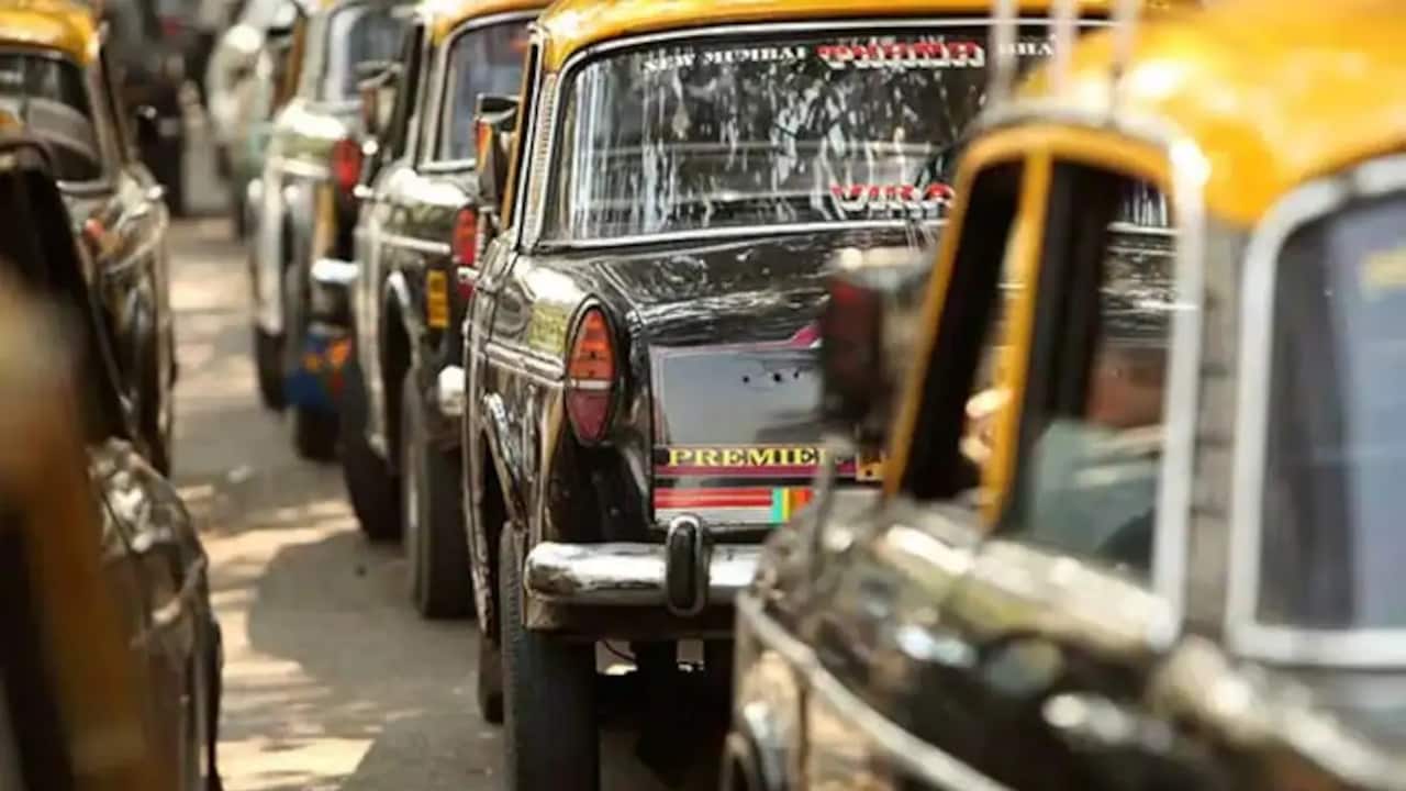 Over 1,200 Auto, Taxi Drivers Get Notice For Not Knowing Enough Marathi
