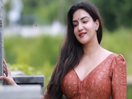 31 की उम्र 63 साल के हीरो की मां बनी एक्ट्रेस का फोटोशूट वायरल, देख कर भूल जाएंगे दीपिका-कैटरीना की अदाएं  31 की उम्र 63 साल के हीरो की मां बनी एक्ट्रेस का फोटोशूट वायरल, देख कर भूल जाएंगे दीपिका-कैटरीना की अदाएं