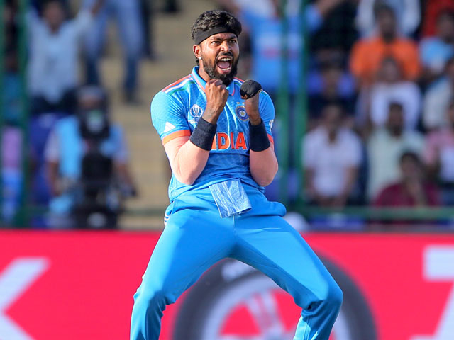 World Cup 2023: विश्व कप से हुए बाहर हार्दिक, बांग्लादेश के खिलाफ लगी थी चोट, जानिए किसने ली पांड्या की जगह