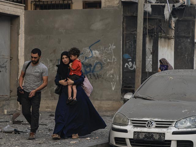 इजरायल-हमास युद्ध में मानवीय संकट लेता जा रहा भयानक रूप