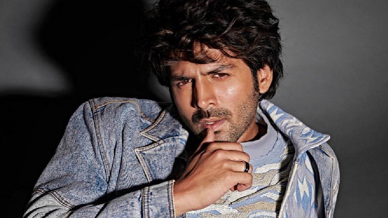 बर्फीली नदी में आइस बाथ लेते दिखे कार्तिक, शेयर किया वीडियो