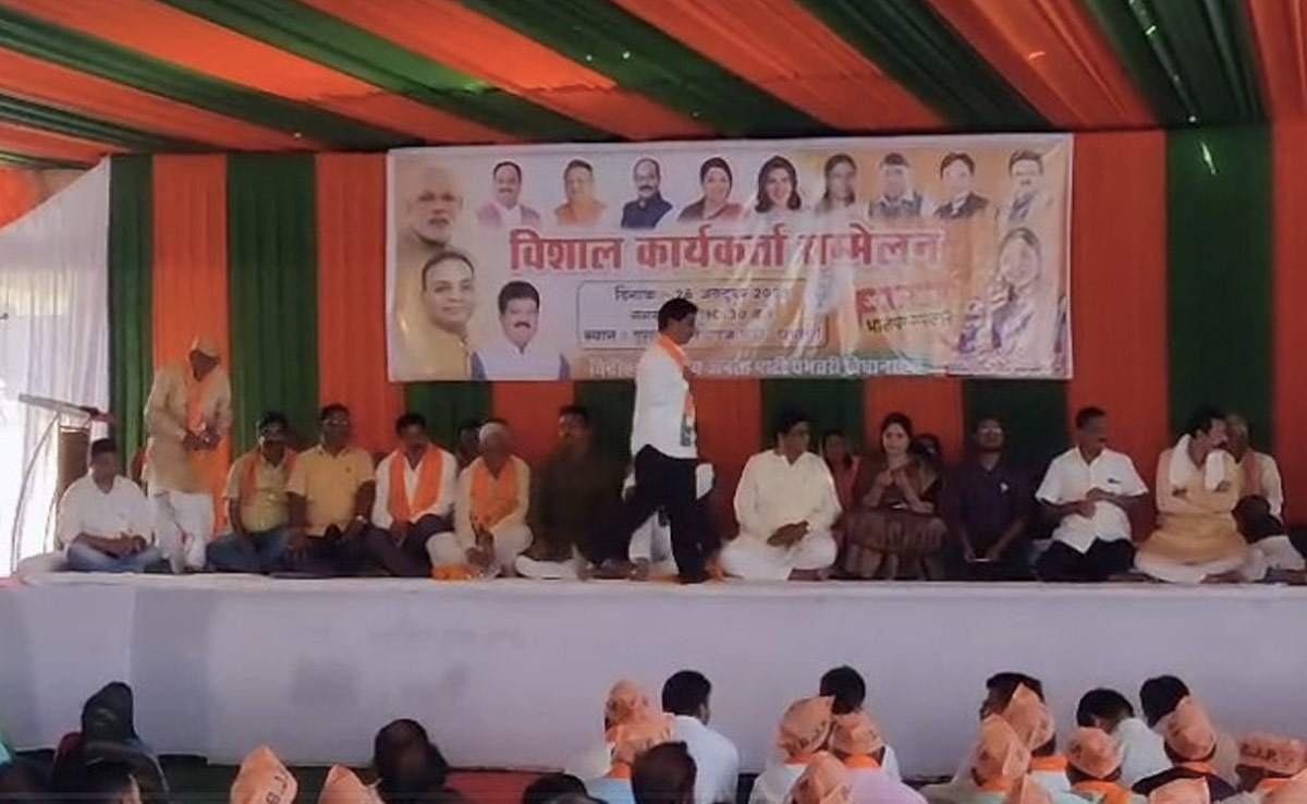 बीजेपी नेता का राहुल व प्रियंका पर प्रहार, बोले- पहले अपनी जाति बताएं फिर जाति जनगणना की करें बात