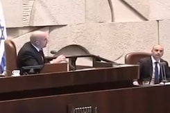 Israel Leaders In Parliament Move To Cover As Warning Siren Blares Israel Leaders In Parliament Move To Cover As Warning Siren Blares