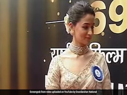 National Awards: Alia Bhatt, Ranbir Kapoor By Her Side, Wears Her Wedding Saree To Receive Best Actress Prize National Awards: Alia Bhatt, Ranbir Kapoor By Her Side, Wears Her Wedding Saree To Receive Best Actress Prize