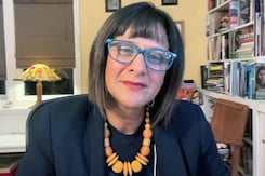 "Content On Teens' Feeds Driven By Algorithms Is Worrisome": Mental Health Expert Ulash Dunlap "Content On Teens' Feeds Driven By Algorithms Is Worrisome": Mental Health Expert Ulash Dunlap