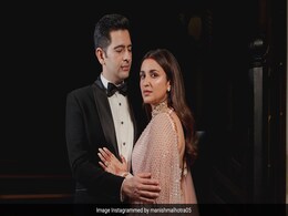 Parineeti Chopra And Raghav Chadha Look Stunning In This New Reception Pic Parineeti Chopra And Raghav Chadha Look Stunning In This New Reception Pic