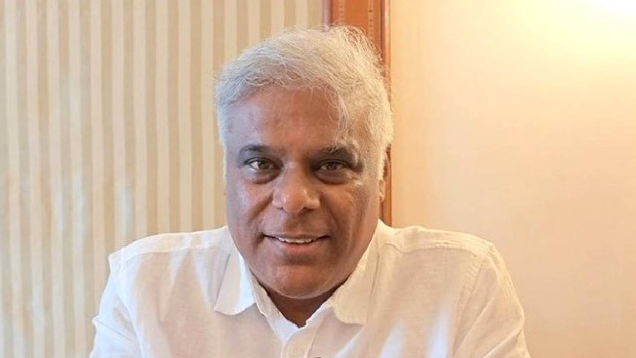 एक्टर आशीष विद्यार्थी ने बताया 'खुफिया' का क्या है राज ?