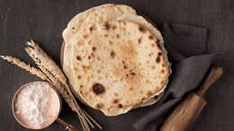 Jowar Roti vs Ragi Roti: Which One Is More Effective For Weight Loss