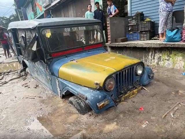 NH 10 Covered In Sludge: Sikkim Cut Off After Flash Floods