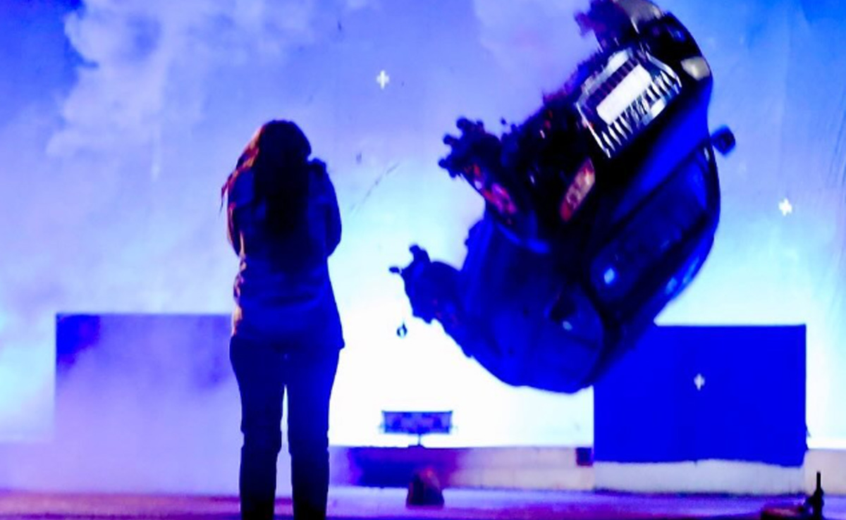 Kareena Kapoor Shares BTS Pic From The Sets Of <i>Singham Again</i>. Ranveer Singh Reacts