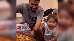 Toddler's Reaction On Seeing Pizza Is The Cutest Thing On Internet Today
