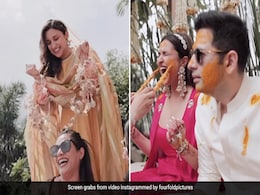 Inside Parineeti Chopra's <i>Choora</i> And <i>Haldi</i> Ceremony: "Best Day Of My Life" Inside Parineeti Chopra's <i>Choora</i> And <i>Haldi</i> Ceremony: "Best Day Of My Life"