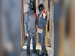 Shilpa Shetty Twins With Husband Raj Kundra In Masks. Paparazzi Call Them "Power Ranger Couple" Shilpa Shetty Twins With Husband Raj Kundra In Masks. Paparazzi Call Them "Power Ranger Couple"