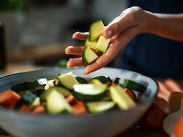 Achieve These Health Benefits By Adding Zucchini To Your Diet Achieve These Health Benefits By Adding Zucchini To Your Diet