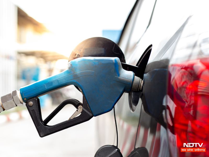Petrol Diesel Price: मध्य प्रदेश-छत्तीसगढ़ में पेट्रोल-डीजल की कीमतें जारी, जानें क्या है आपके शहर का रेट?