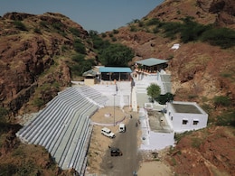 Lalechi Mata Temple: पहाड़ चीर कर प्रकट हुई देवी! दो पहाड़ों के बीच बना है राजस्थान का ये मंदिर Lalechi Mata Temple: पहाड़ चीर कर प्रकट हुई देवी! दो पहाड़ों के बीच बना है राजस्थान का ये मंदिर