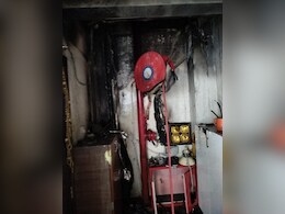 मल्टी स्टोरिंग बिल्डिंग में लगी भीषण आग, जान हथेली पर लेकर कांस्टेबल ने बचाई लोगों की जान