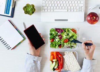 How To Brave Corporate Life And Stay Healthy - 11 Diet Tips To Keep In Mind How To Brave Corporate Life And Stay Healthy - 11 Diet Tips To Keep In Mind