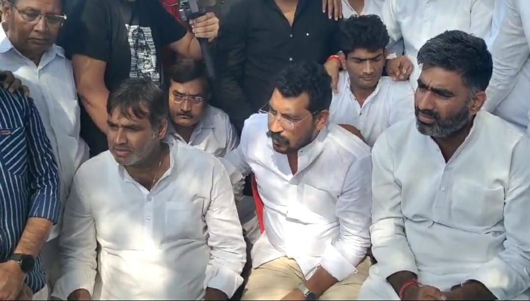 Gwalior News : पुलिस की मौजूदगी में भीम आर्मी चीफ चंद्रशेखर के साथ था वांटेड MLA, फिर भी नहीं किया गया गिरफ्तार