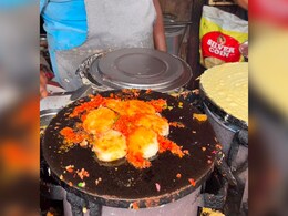 स्ट्रीट वेंडर इस तरह से बना रहा था इडली कीमा, वीडियो वायरल हुआ तो लोग भाई साहब ये तो पेट में दर्द कर देगा स्ट्रीट वेंडर इस तरह से बना रहा था इडली कीमा, वीडियो वायरल हुआ तो लोग भाई साहब ये तो पेट में दर्द कर देगा