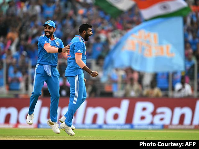 India vs Pak WC: भारत ने 7 विकेट से पाकिस्तान को दी करारी शिकस्त, बुमराह बने 'मैन ऑफ द मैच'