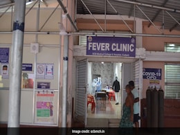 <i>Bhajans</i> In ICUs At Odisha Hospital To Help Doctors Treat Patients <i>Bhajans</i> In ICUs At Odisha Hospital To Help Doctors Treat Patients