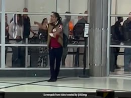 Video: Woman Stabs 3, Including Police Officer, At US Airport, Arrested Video: Woman Stabs 3, Including Police Officer, At US Airport, Arrested