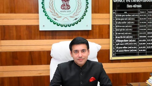 IAS Akash Chhikara: पिता की एक सलाह ने बदल दी जिंदगी, इंजीनियर से IAS बनने वाले जानिए कौन हैं आकाश छिकारा ? संभालेंगे बस्तर की कमान