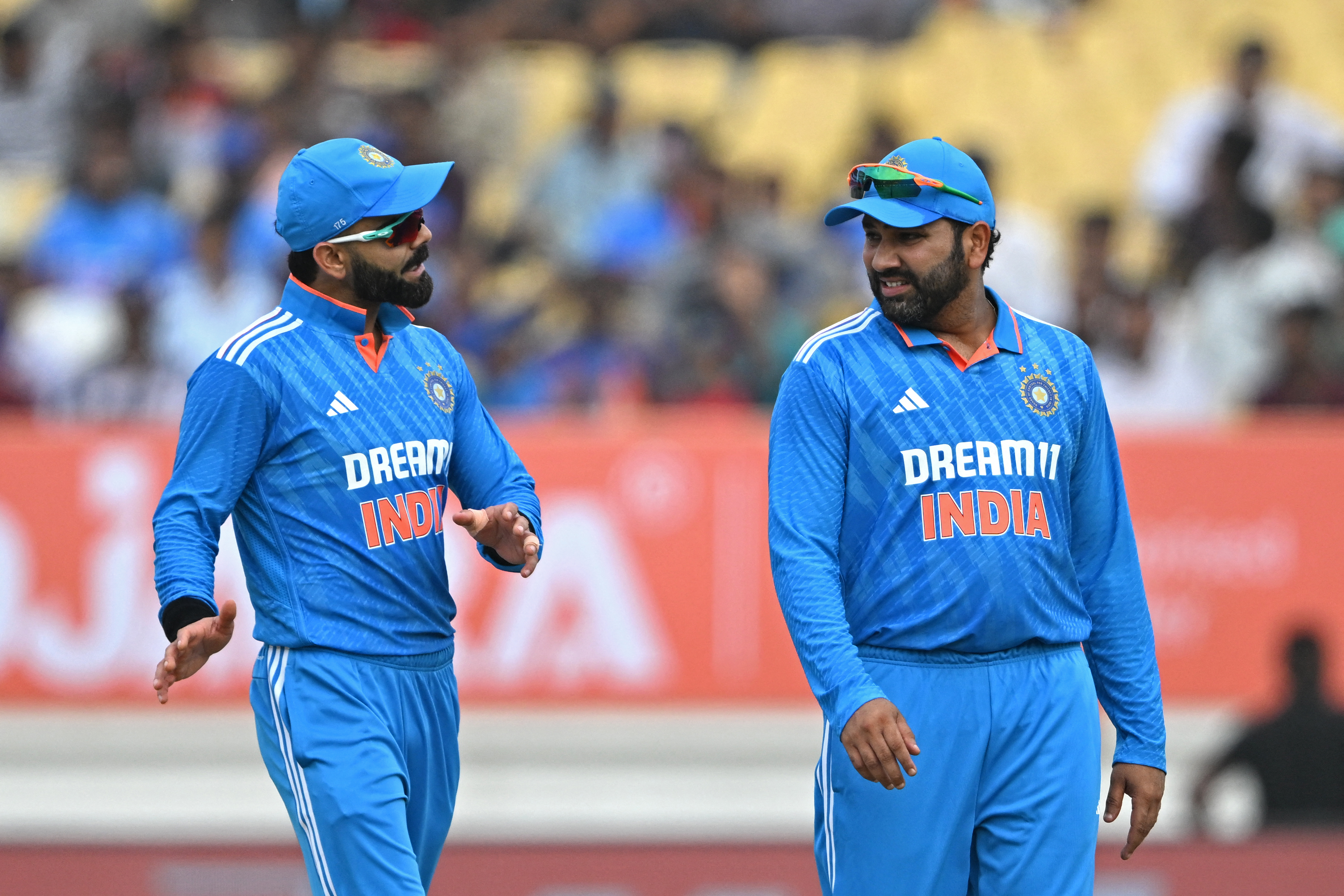 IND vs PAK Cricket Match: भारतीय गेंदबाजों ने पाकिस्तान को 191 रनों पर किया ढेर, मैच में दिखा दुआओं का असर