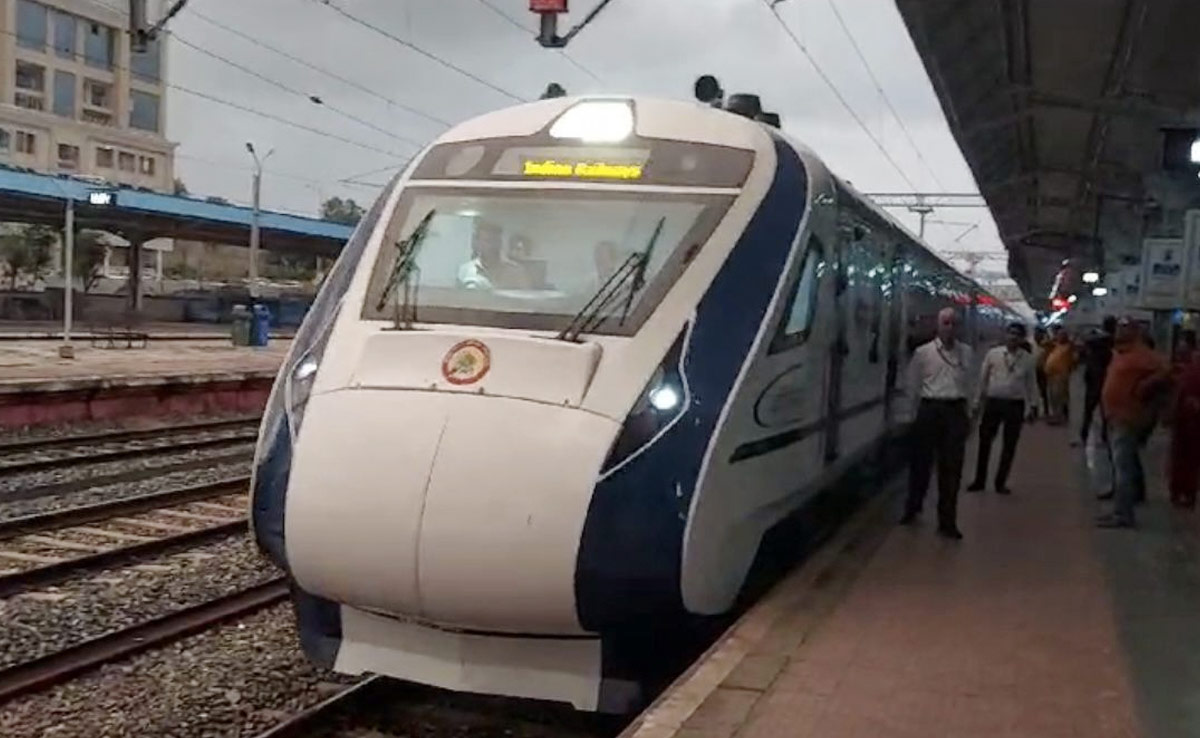 Vande Bharat Express: उदयपुर-जयपुर वंदे भारत एक्सप्रेस का फिर टूटा शीशा, जांच जारी