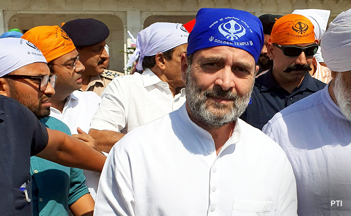 Watch: Rahul Gandhi Visits Golden Temple, Washes Dishes For 'Sewa'