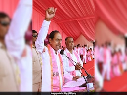 "One Chief Minister Wearing A Lungi...": KCR Slams Yogi Adityanath "One Chief Minister Wearing A Lungi...": KCR Slams Yogi Adityanath